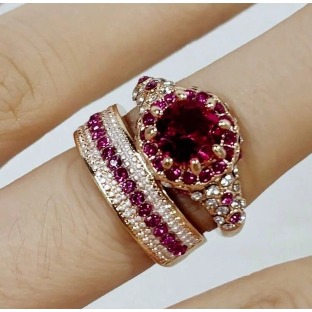 Red Pink Crystal Gold Tone Bridal‎ Ring Set Costume Jewelry Size 7